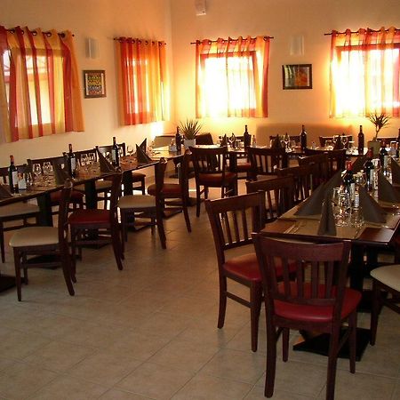 Relais Fasthotel Quimperlé Kültér fotó